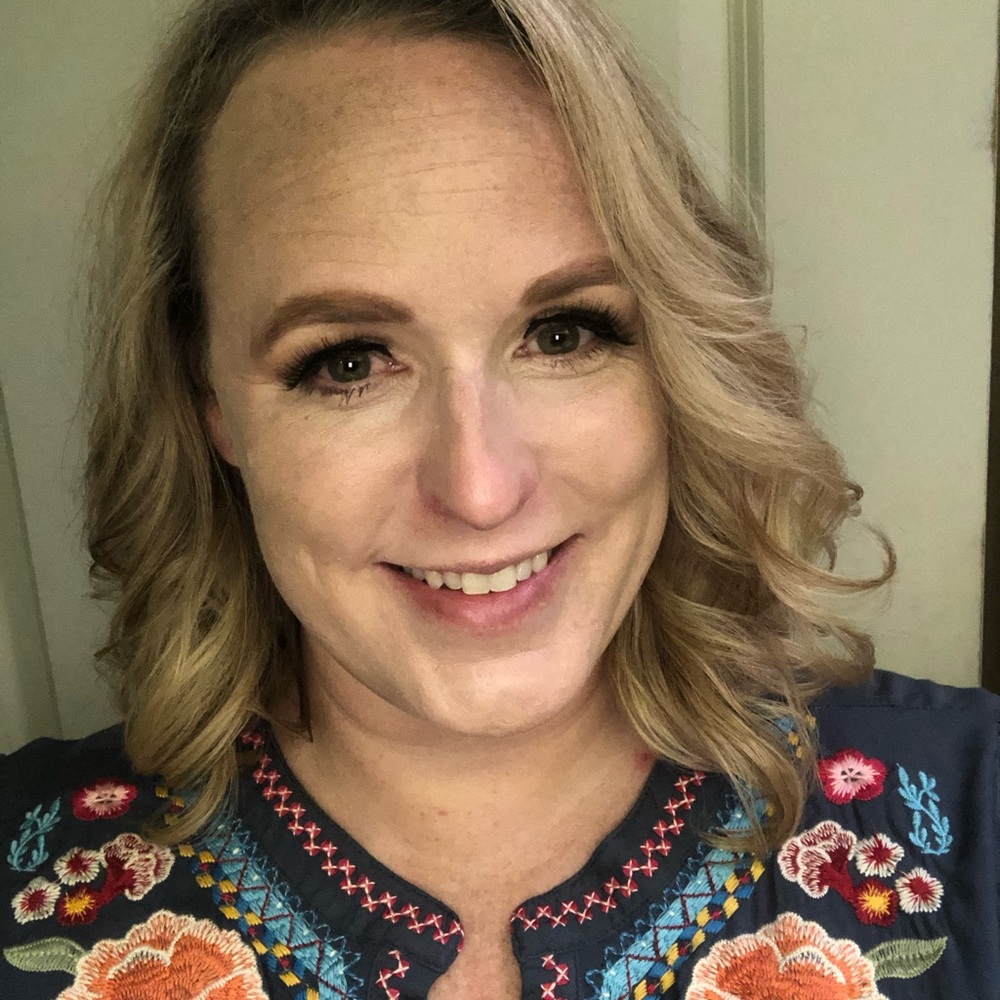 Meet your Posher, Stephanie